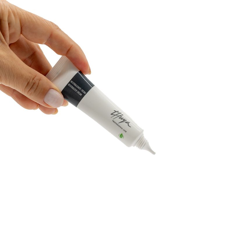 NEUTR-x15ml-CREMA-PTE-PEST-THUYA