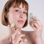 SET DE PIEDRAS JADE FACIAL Y ROLLO KEIKO